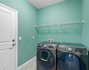 8561 Whispering Street - Photo Thumbnail 24