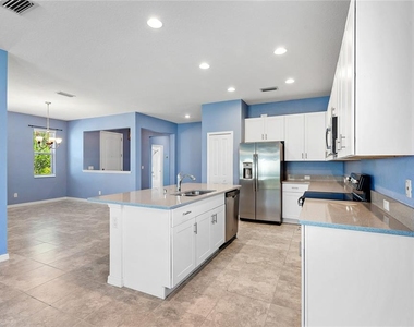 8561 Whispering Street - Photo Thumbnail 7