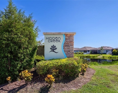 8561 Whispering Street - Photo Thumbnail 28