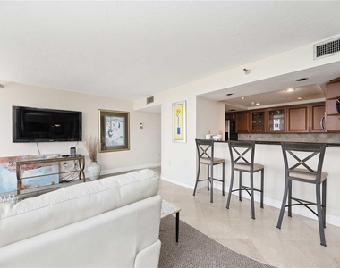 11 Sunset Drive - Photo Thumbnail 15