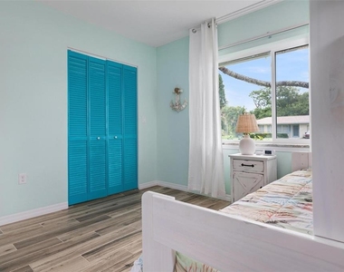 1512 W 42nd Street - Photo Thumbnail 21