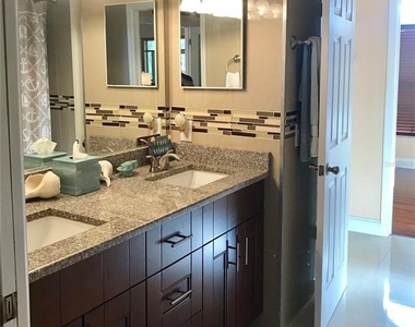 6273 Donnington Court - Photo Thumbnail 4