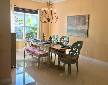6273 Donnington Court - Photo Thumbnail 1