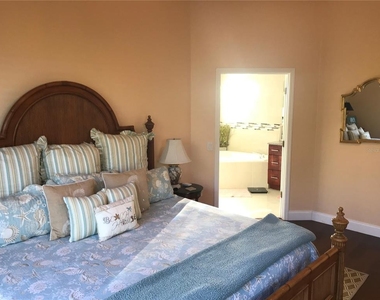 6273 Donnington Court - Photo Thumbnail 7