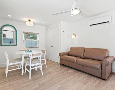 2226 Arlington Street - Photo Thumbnail 40