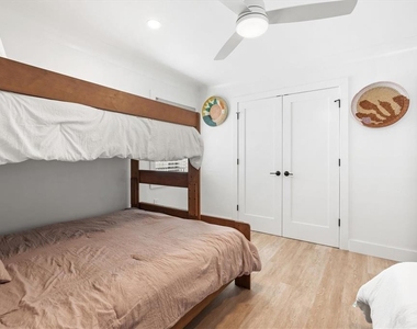 2226 Arlington Street - Photo Thumbnail 30