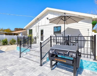2226 Arlington Street - Photo Thumbnail 47