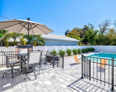 2226 Arlington Street - Photo Thumbnail 45