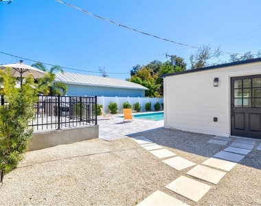 2226 Arlington Street - Photo Thumbnail 32