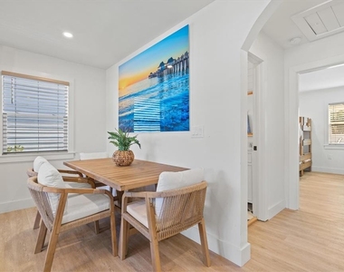 2226 Arlington Street - Photo Thumbnail 8