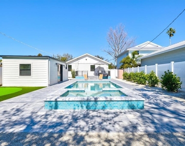 2226 Arlington Street - Photo Thumbnail 59
