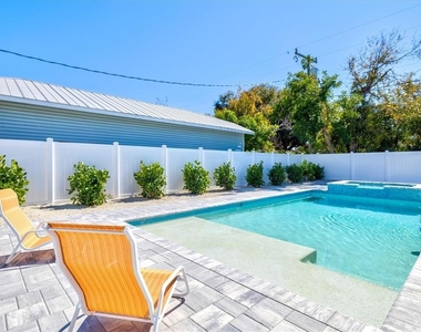 2226 Arlington Street - Photo Thumbnail 52
