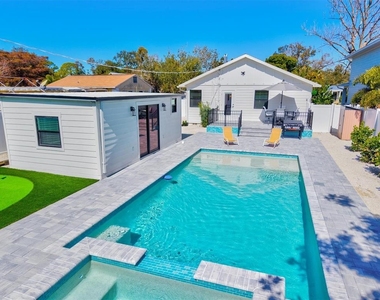 2226 Arlington Street - Photo Thumbnail 69