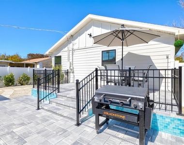 2226 Arlington Street - Photo Thumbnail 48