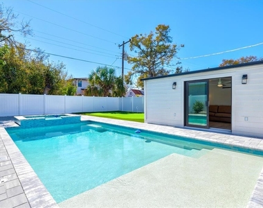 2226 Arlington Street - Photo Thumbnail 54