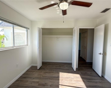 3500 Beneva Road - Photo Thumbnail 10