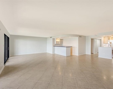 420 Beach Road - Photo Thumbnail 11