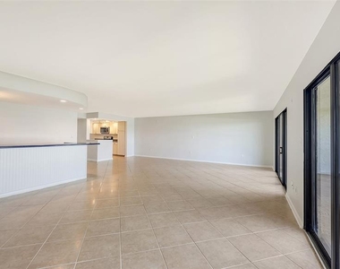 420 Beach Road - Photo Thumbnail 5