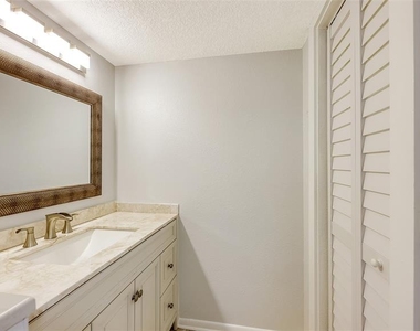 420 Beach Road - Photo Thumbnail 20