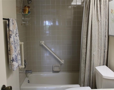 327 108th Street W - Photo Thumbnail 30