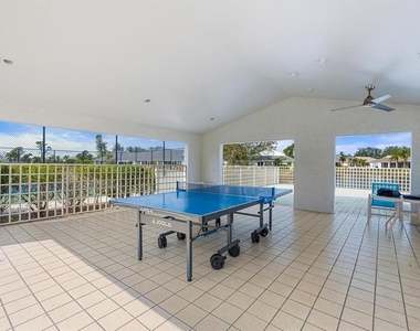 327 108th Street W - Photo Thumbnail 9