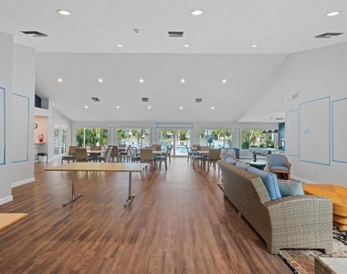 327 108th Street W - Photo Thumbnail 8