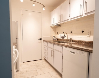 3255 Beneva Road - Photo Thumbnail 4