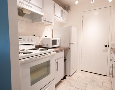 3255 Beneva Road - Photo Thumbnail 5