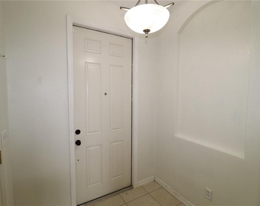 5166 Shell Mound Circle - Photo Thumbnail 7
