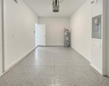 15096 Ginetti Street - Photo Thumbnail 20