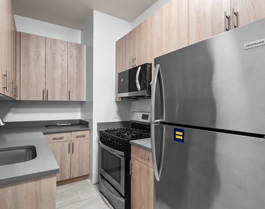 571 West 139th Street - Photo Thumbnail 7