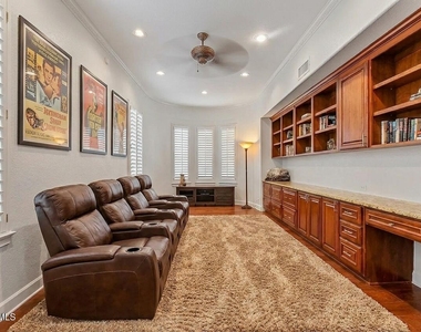 6528 Calle Placido Drive - Photo Thumbnail 5