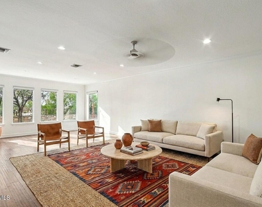 6528 Calle Placido Drive - Photo Thumbnail 15