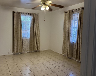 438 Duran Place - Photo Thumbnail 2