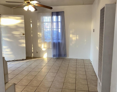 438 Duran Place - Photo Thumbnail 4