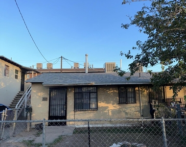 438 Duran Place - Photo Thumbnail 6