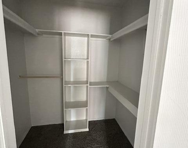 3249 Isla Morada Drive - Photo Thumbnail 6