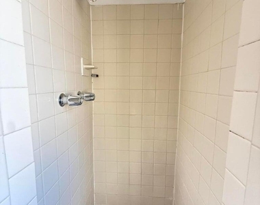 2825 Grant Avenue - Photo Thumbnail 4