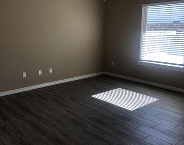 13612 Hazlewood Street - Photo Thumbnail 3