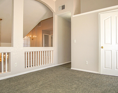 7481 Umbria Drive - Photo Thumbnail 13