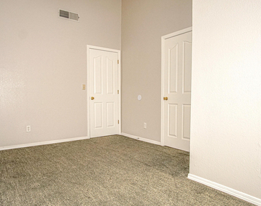 7481 Umbria Drive - Photo Thumbnail 19