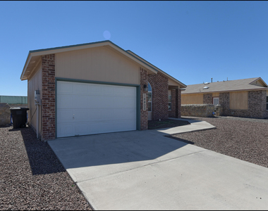 14408 Escalera Drive - Photo Thumbnail 4