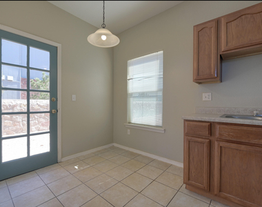 14408 Escalera Drive - Photo Thumbnail 11