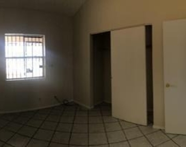 10222 Niagara Falls Place - Photo Thumbnail 6