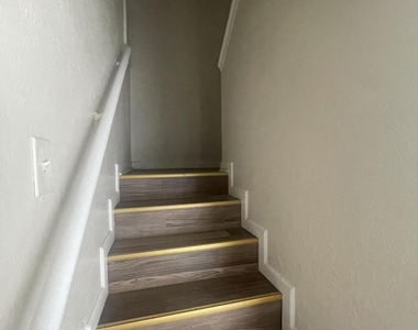 815 Silvestre Road - Photo Thumbnail 12