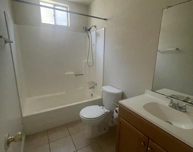 815 Silvestre Road - Photo Thumbnail 11