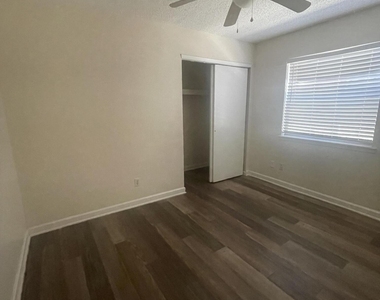 815 Silvestre Road - Photo Thumbnail 10