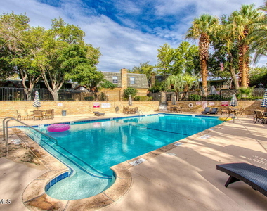 350 Thunderbird Drive - Photo Thumbnail 15