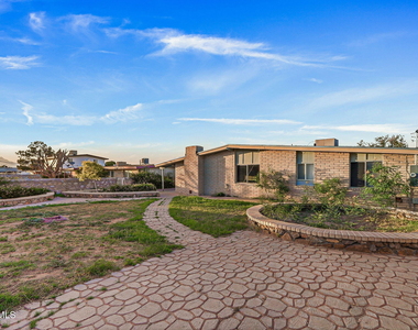 8408 Mineola Drive - Photo Thumbnail 28