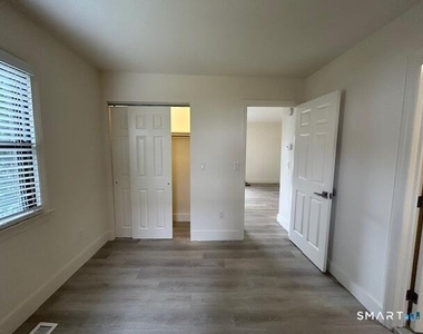 34 Prospect Street - Photo Thumbnail 5